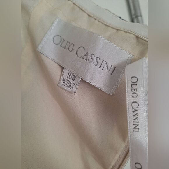 OLEG CASSINI DAVID’S BRIDAL WEDDING DRESS SIZE 16 NEW - Picture 4 of 10